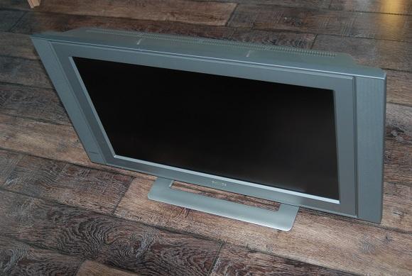 ox_telewizor-lcd-32-philips-qd32hl02-rev01