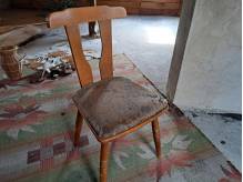 ox_sprzedam-krzesla-z-drewna