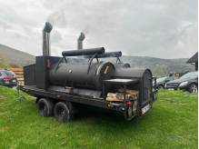 ox_grill-smoker-mobilny-na-przyczepie