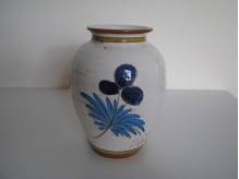 ox_ceramiczny-wazon-rekodzielo-z-motywem-kwiatow-21-cm-retro-vintage