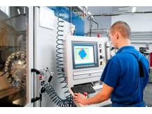 ox_praca-operator-maszyn-cnc-tokarz-cnc-fanuc-dyrektor-handlowy