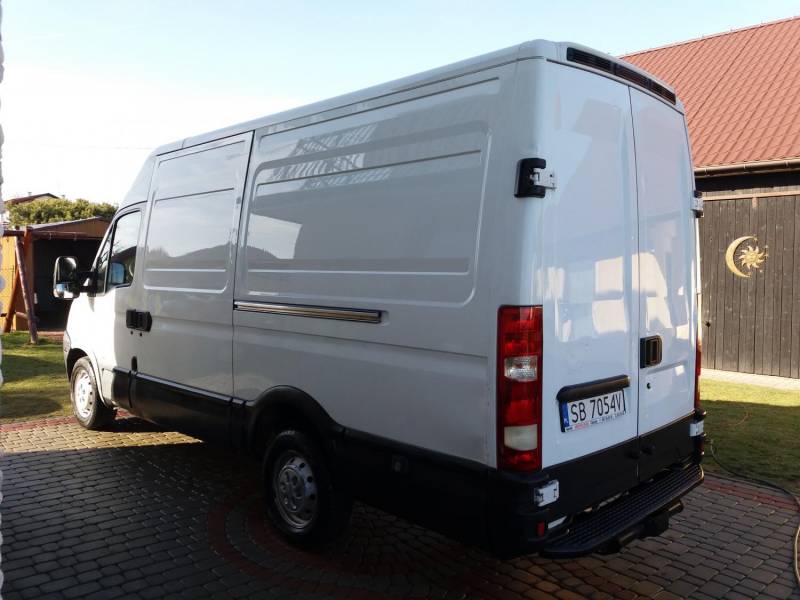 ox_iveco-daily-23-2009-147tkm