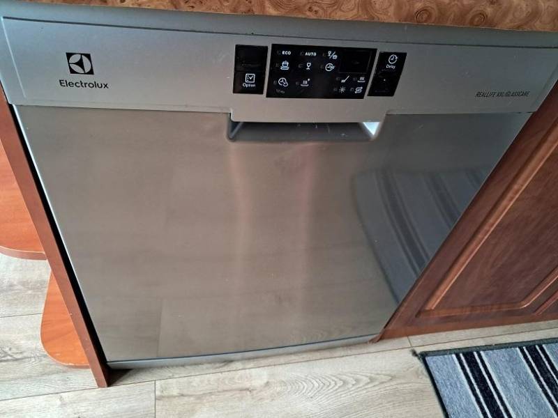 ox_zmywarka-electrolux-xxl-60cm-podblatowa