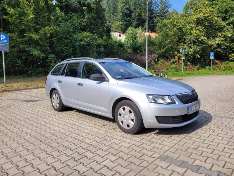 ox_skoda-octavia-2014r-16tdi-bezwypadkowa