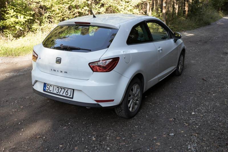 ox_seat-ibiza-2012-16-tdi-ekonomiczny