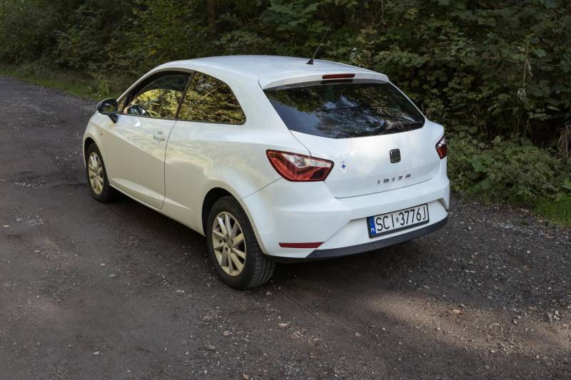 ox_seat-ibiza-2012-16-tdi-ekonomiczny