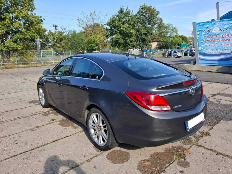 ox_opel-insignia-18-benzyna-gaz