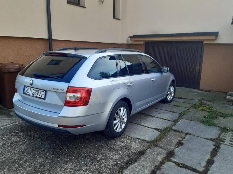 ox_skoda-octavia-16-115km-2017r