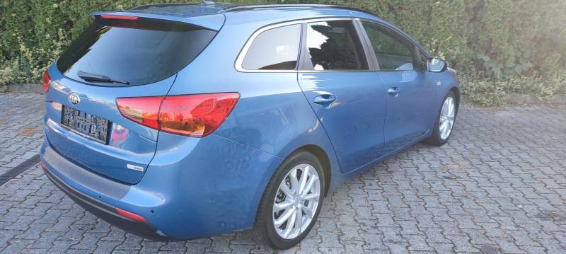 ox_kia-ceed-2014-platinium-navi-xenon-skora