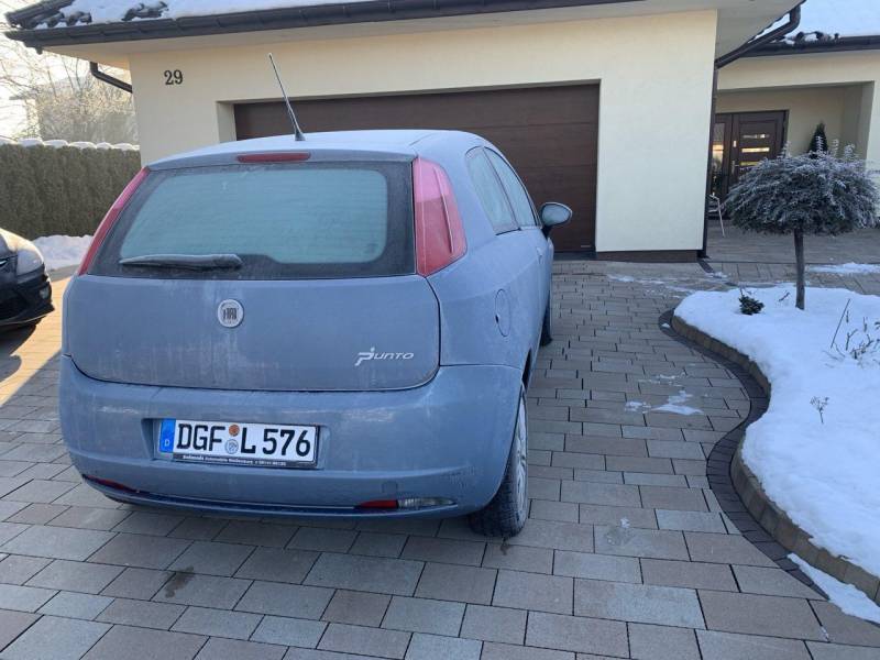 ox_fiat-grande-punto-14-benzyna-8v-klima-2009r-128tys-km-przebieg