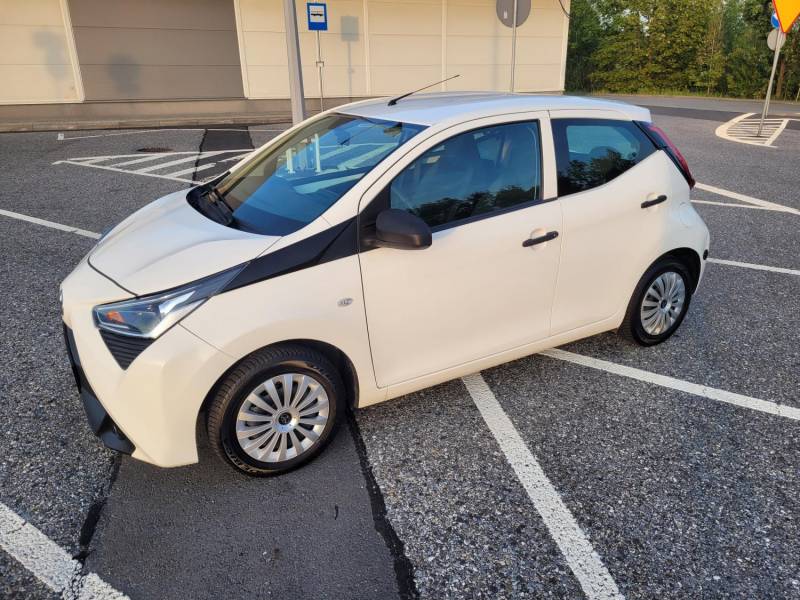 ox_toyota-aygo-ii-lift-10l-72km-sr-5-6l-lpg-rej202011-5-drzwi