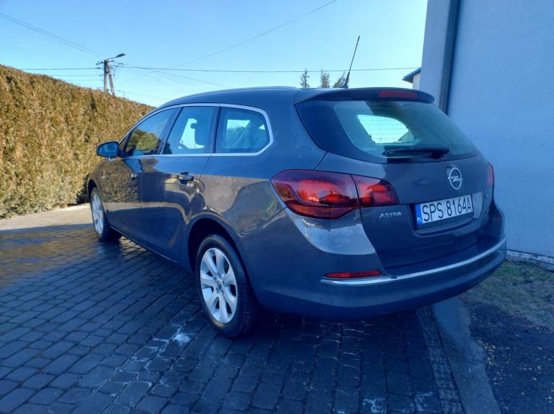 ox_opel-astra-opel-astra-j-lift-2014r-sports-tourer-16-115km-benzyna