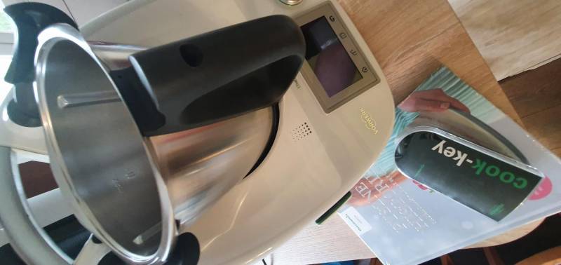 ox_thermomix-tm5-uzywany-caly-zestaw-plus-dodatki