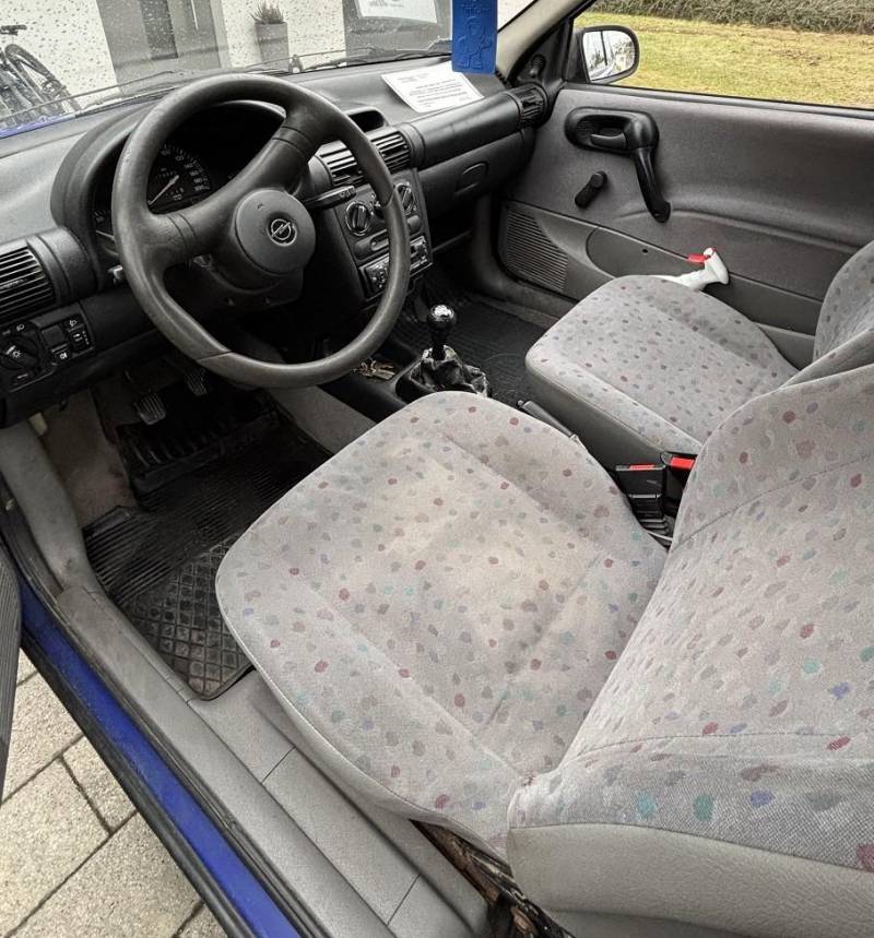 ox_opel-corsa-2000-r-w-pelni-sprawny