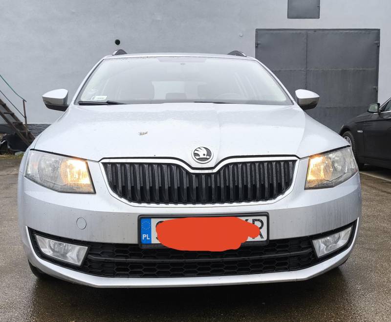 ox_skoda-octavia-iii-2016-16tdi-klimatyzacja-alufegi-bezwypadek-fvat