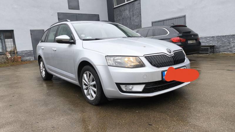 ox_skoda-octavia-iii-2016-16tdi-klimatyzacja-alufegi-bezwypadek-fvat