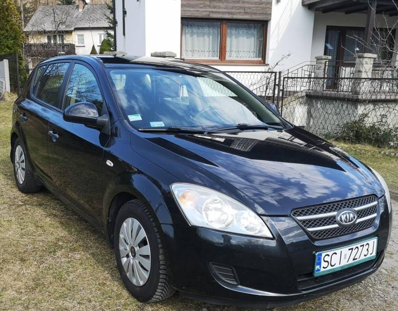 ox_kia-ceed-16-benzyna-2007