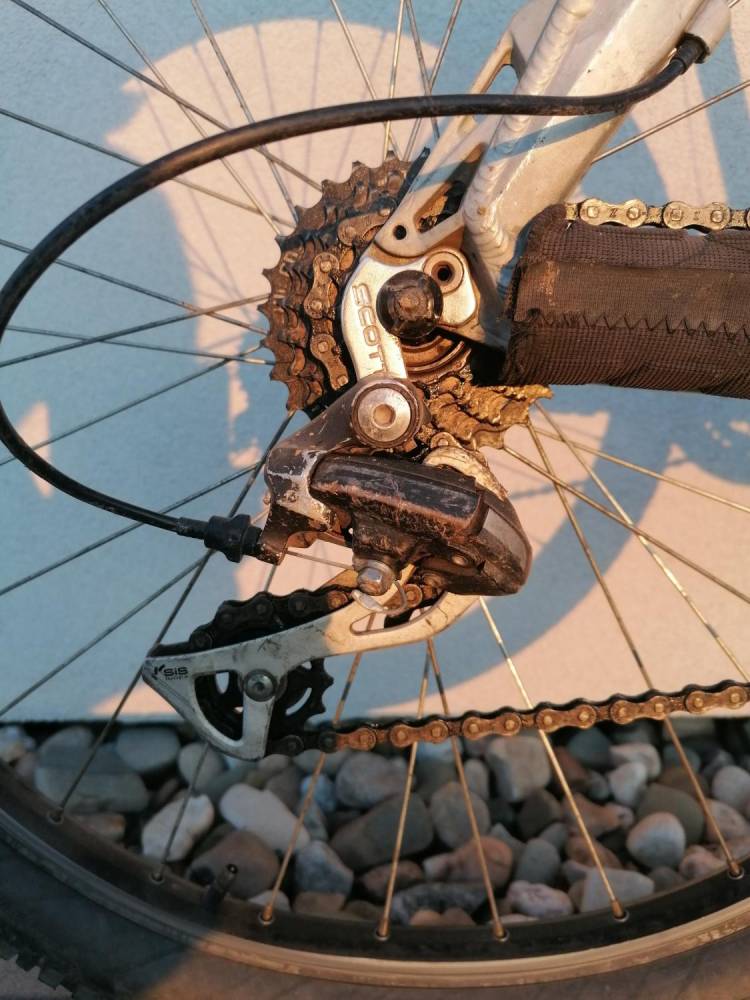 ox_rower-downhillowy-scott-voltage-yz2
