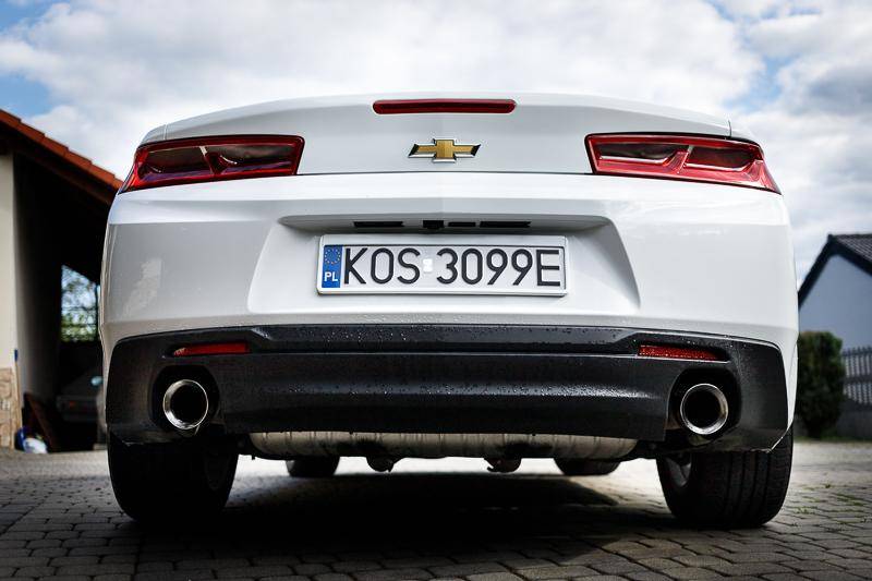 ox_chevrolet-camaro-rok-2018-32450km