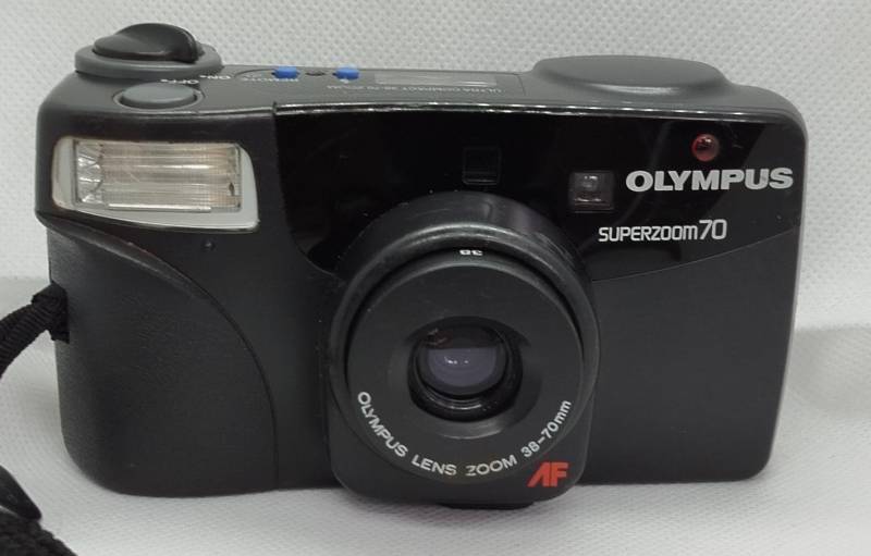 ox_aparat-fotograficzny-analogowy-olympus