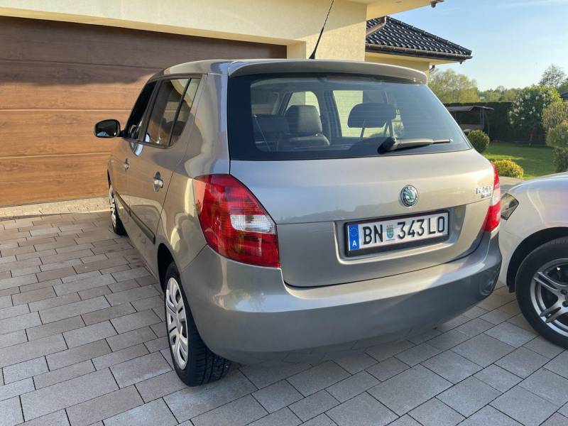 ox_skoda-fabia-12-benzyna-2011r-103-tys-przebieg