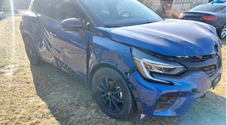 ox_renault-captur-16-hybryda-2022r-na-chodzie-czesci