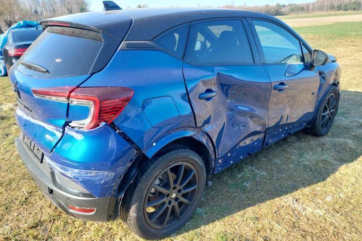 ox_renault-captur-16-hybryda-2022r-na-chodzie-czesci