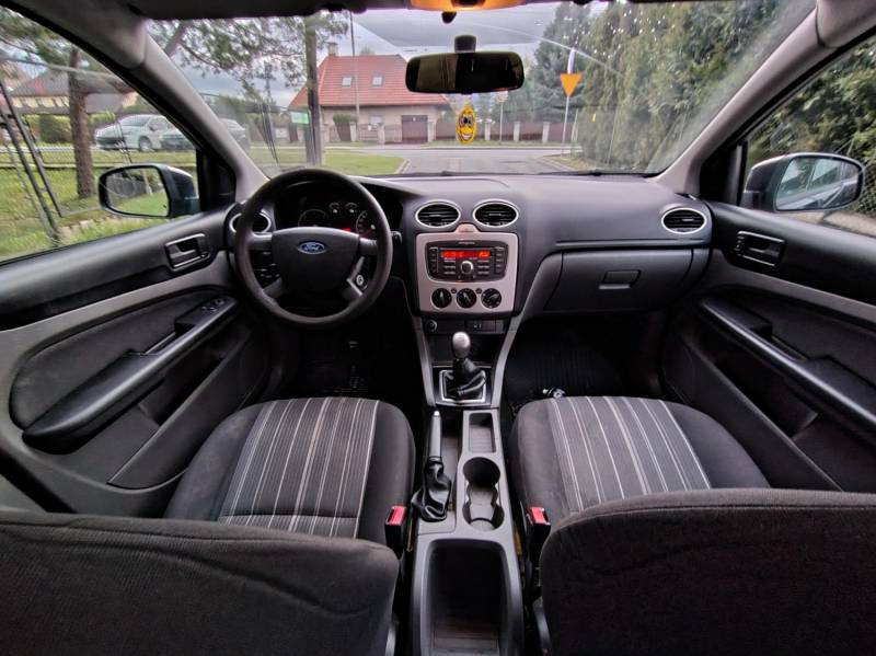 ox_sprzedam-forda-focus-kombi-stan-bdb