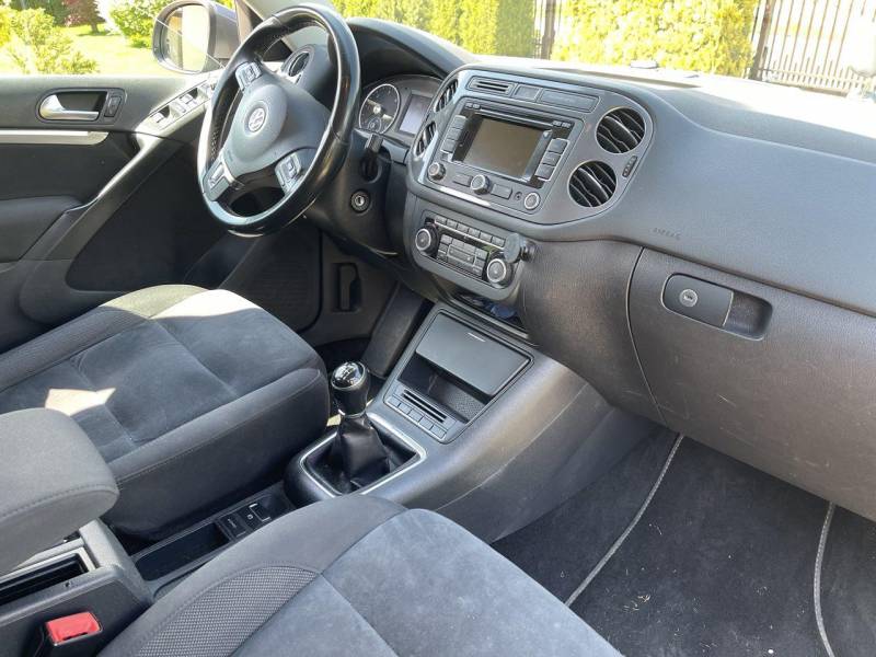 ox_vw-tiguan-20tdi-4x4-rok-2013-klimatyzacja-nawigacja-hak