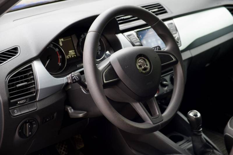 ox_skoda-fabia-ambition-10