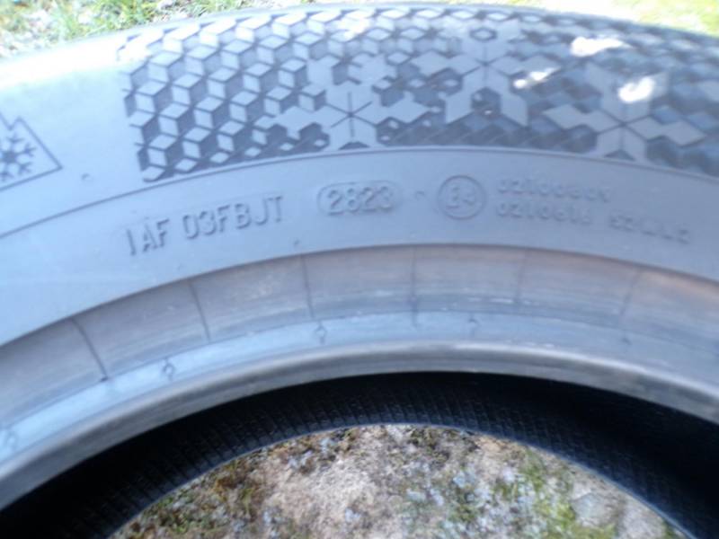 ox_opony-wielosezonowe-m-s-continental-2256517-rok-2023-7-mm