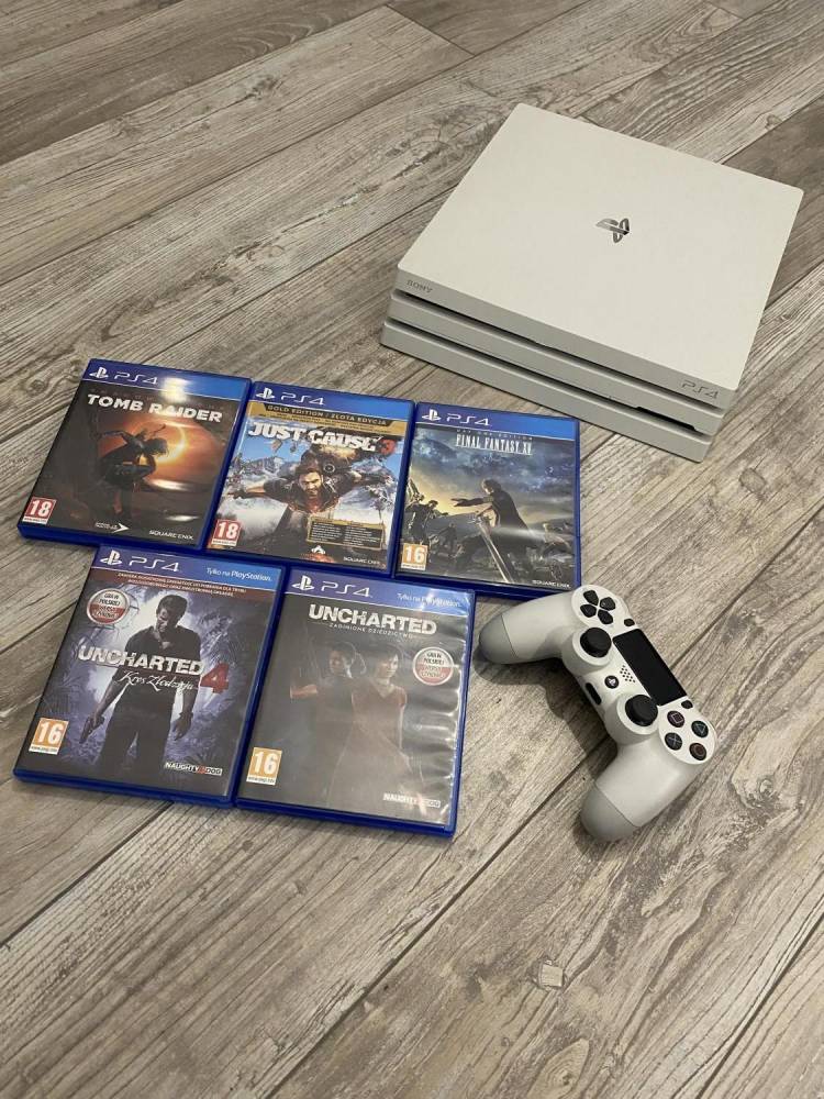 ox_zestaw-konsola-ps4-pro-1tb-cuh-7116b-whitebiala-pad-5-gier