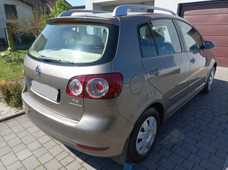 ox_volkswagen-golf-plus-14-tsi-122km-alcantara-krajowy-bogate-wyposazeni