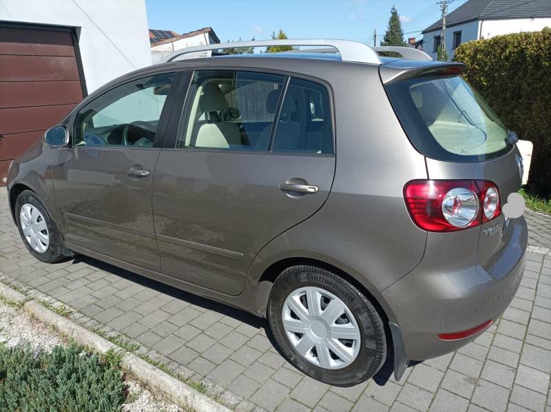 ox_volkswagen-golf-plus-14-tsi-122km-alcantara-krajowy-bogate-wyposazeni