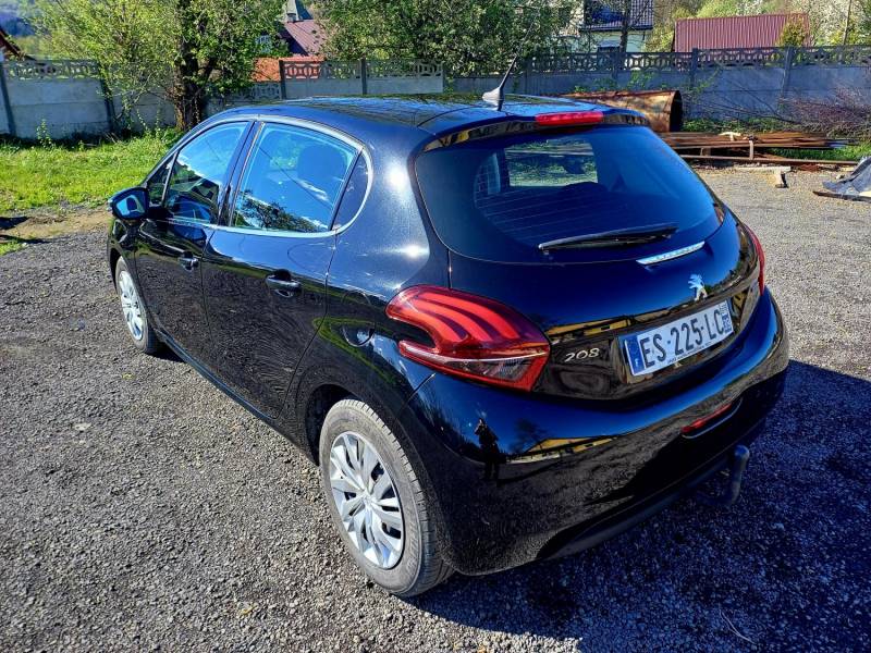 ox_peugeot-208