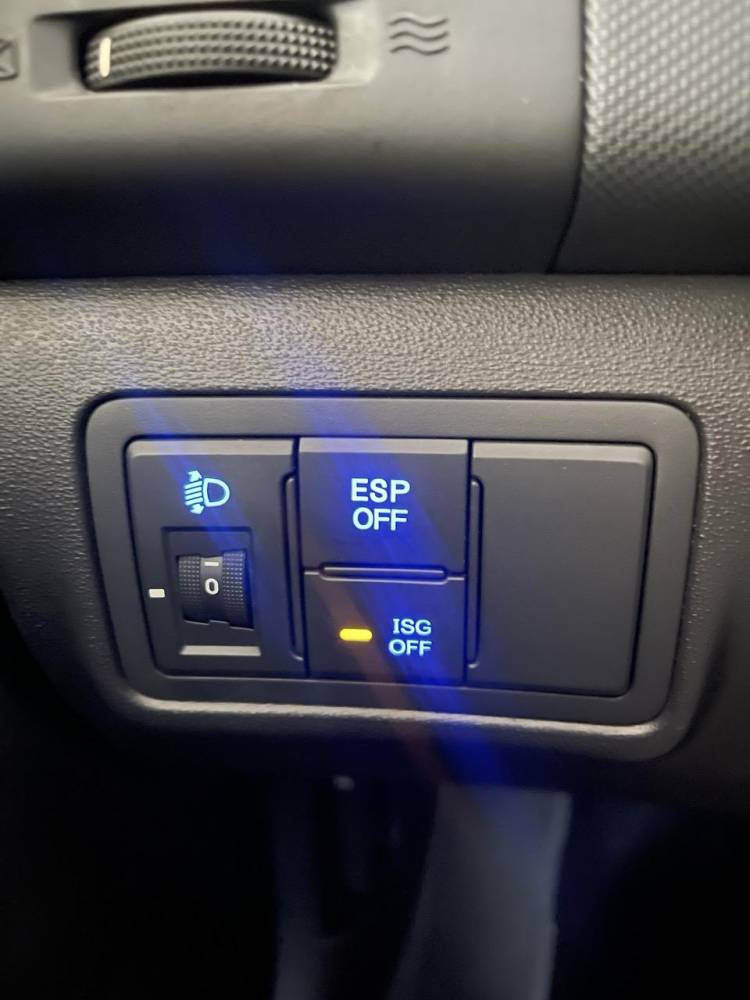 ox_hyundai-i30-blue-drive-14-benzyna-klimatronik-rok-2010-absesp
