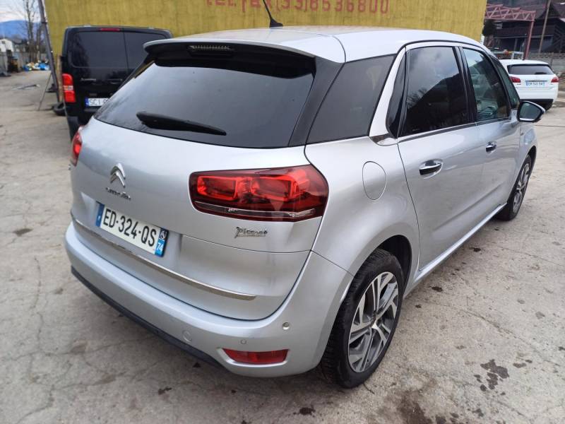 ox_citroen-c4-picasso-16-benzyna