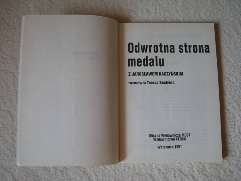 ox_odwrotna-strona-medalu-jaroslaw-kaczynski-teresa-bochwic