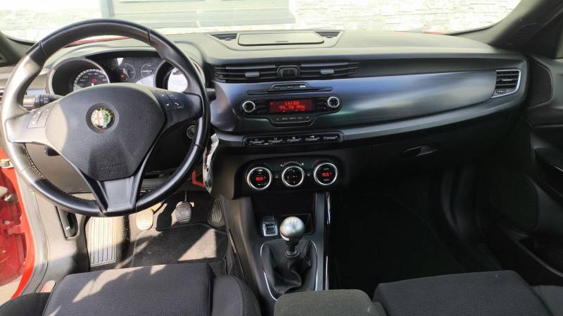 ox_alfa-romeo-giulietta-14t-jet-2011r-190tkm-bezwypadek-zarejstrowana