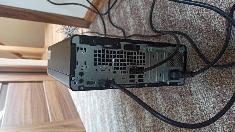 ox_komputer-hp-pro-deski-i3-7100-256-gb-16gb-windows