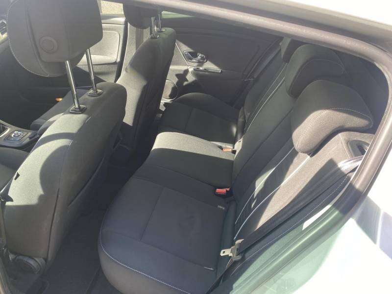 ox_renault-megane-iii-15-dci-2012-r-197-tys-km-bogate-wyposazenie