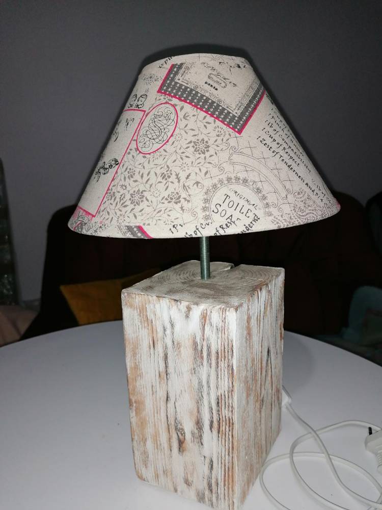 ox_sprzedam-lampke-stojaca-wykonana-recznie