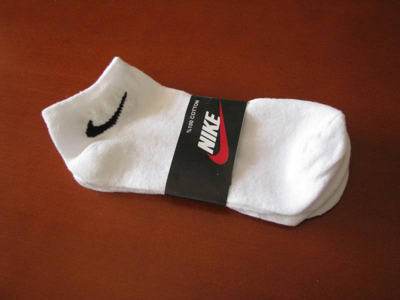 ox_biale-niskie-skarpetki-nike-stopki-2-pary-rozm-38-42