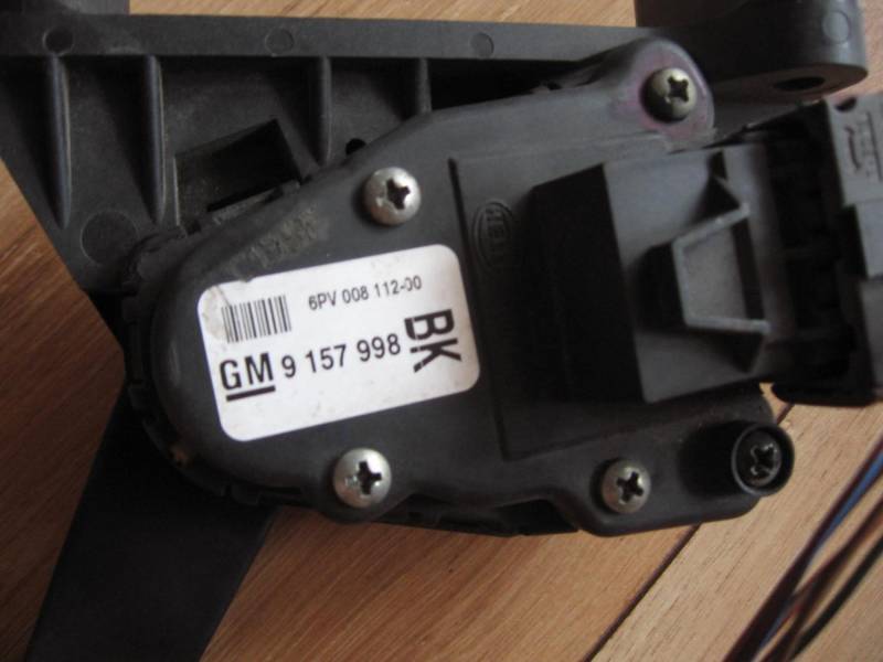 ox_opel-astra-ii-g-pedal-gazu