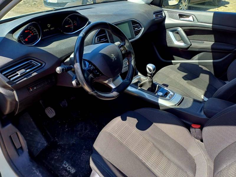 ox_peugeot-308