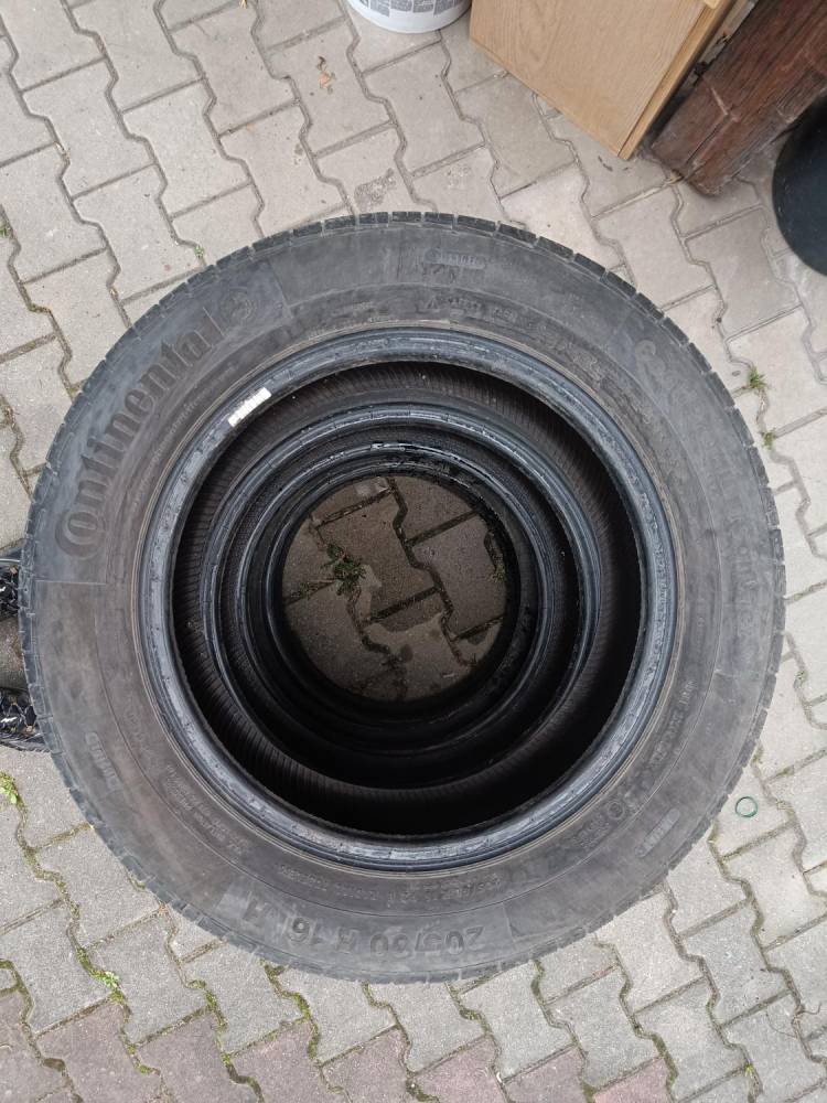 ox_opony-continental-premium-20560-r16