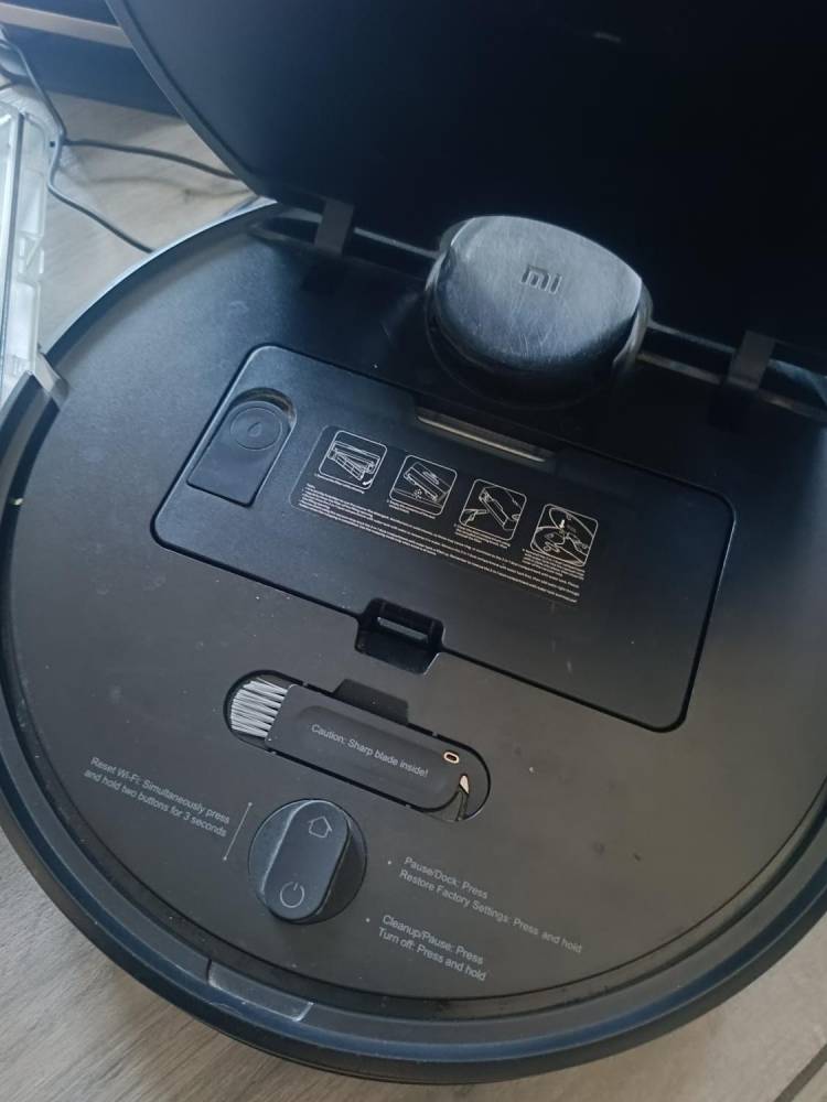 ox_sprzedam-mi-robot-vacuum-mop-p-w-bardzo-dobrym-stanie