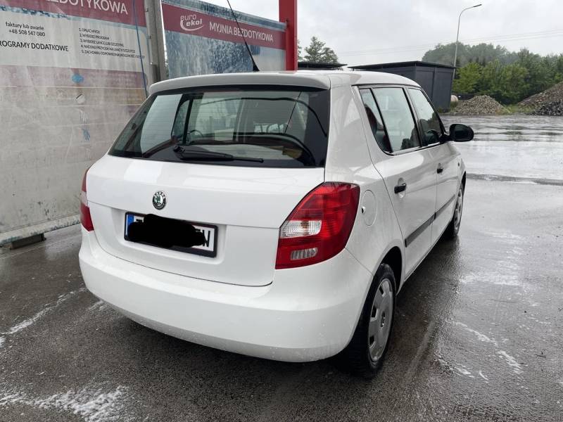 ox_skoda-fabia-12-benzyna-klima