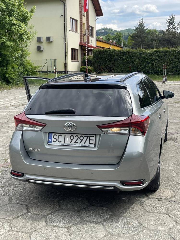 ox_toyota-auris-combi-selection-16-2018-lpg-stag