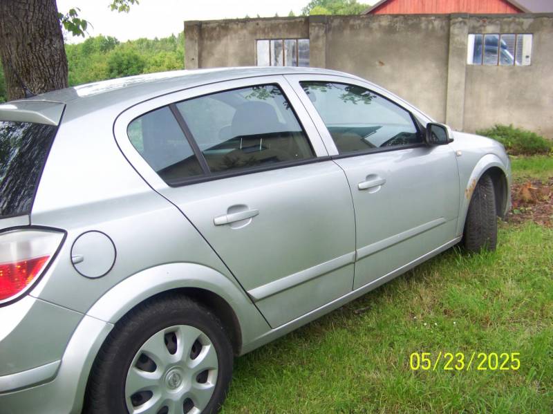 ox_sprzedam-opel-astra-iii-17cdti